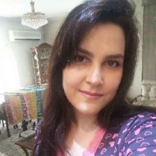 منیره هاشمی