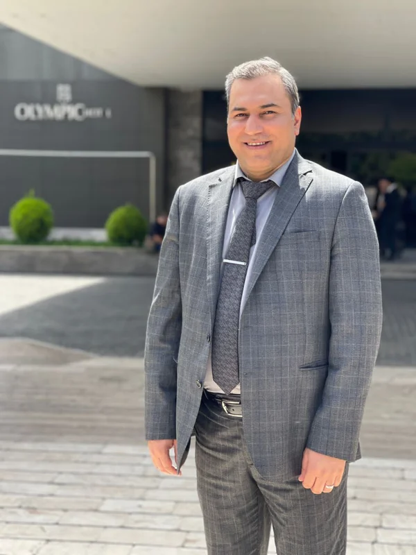 روح الله خاتونی