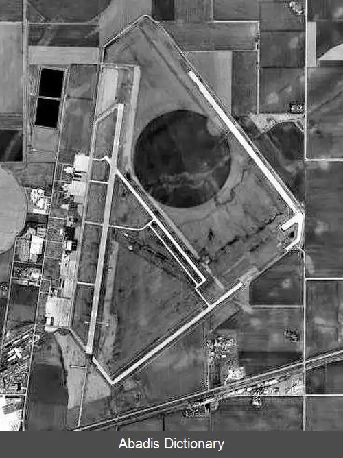 عکس فرودگاه شهری کیرنی