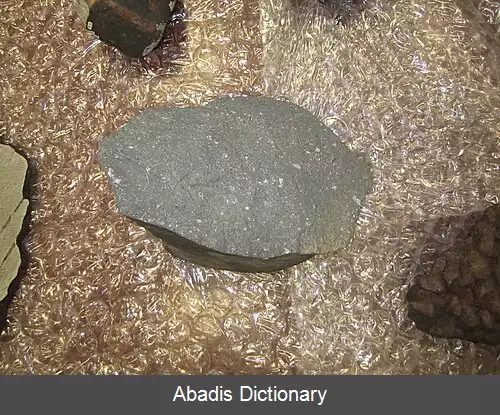 عکس کانی غنی از کلسیم آلومینیوم