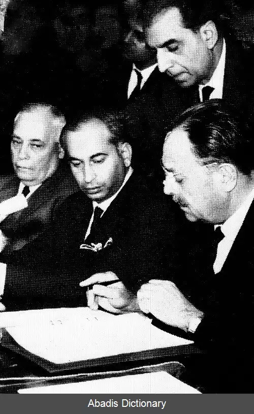 عکس عزیز احمد