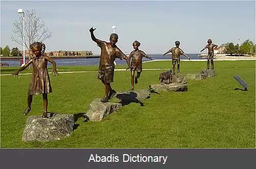 عکس به دنبال سرگروه (بازی)
