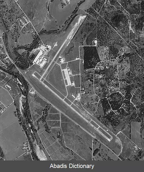 عکس فرودگاه شهری کرویل