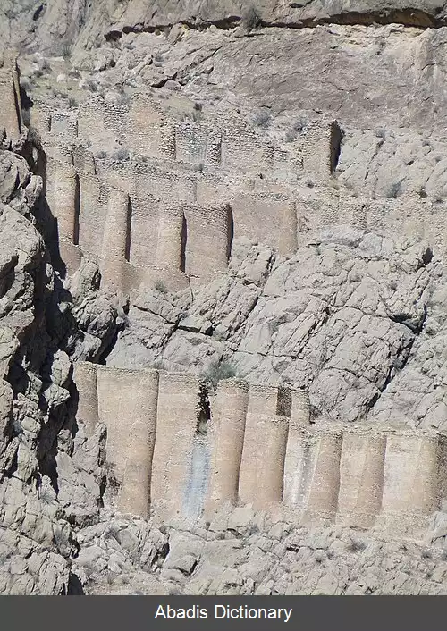 عکس قلعه دارالامان و چهل برکه