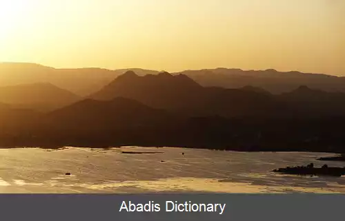 عکس دریاچه پیچولا