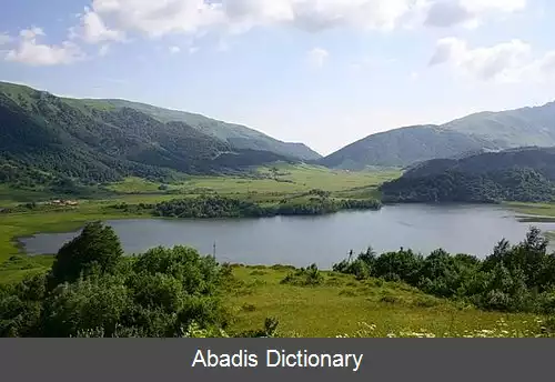 عکس دریاچه ارتسو