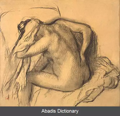 عکس زن در حال خشک کردن خود پس از حمام