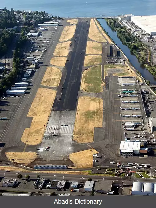 عکس فرودگاه شهری رنتون