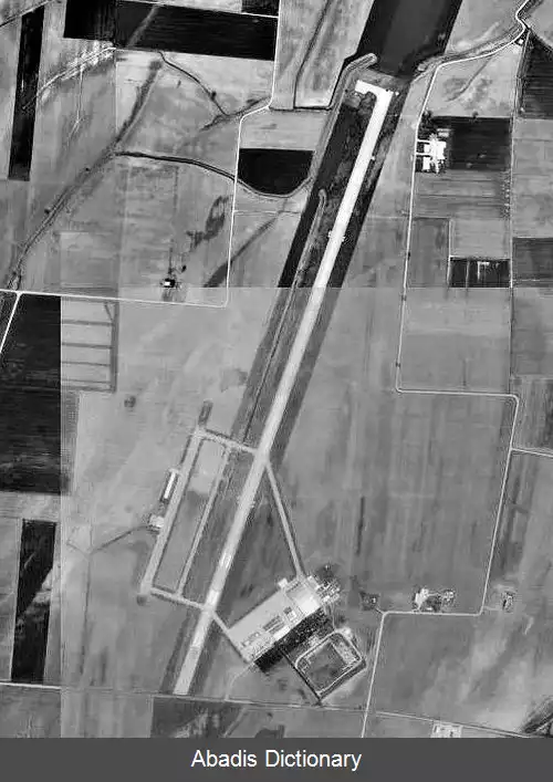 عکس فرودگاه شهری پریویل