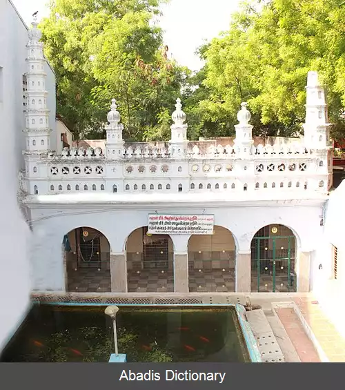 عکس مقبره مادوری