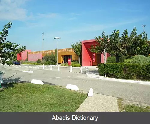 عکس فرودگاه اوینیون–کمن