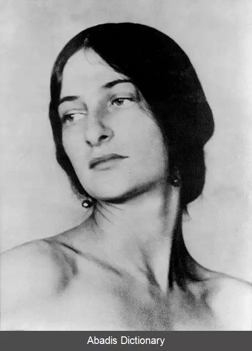 عکس استلا بلوخ