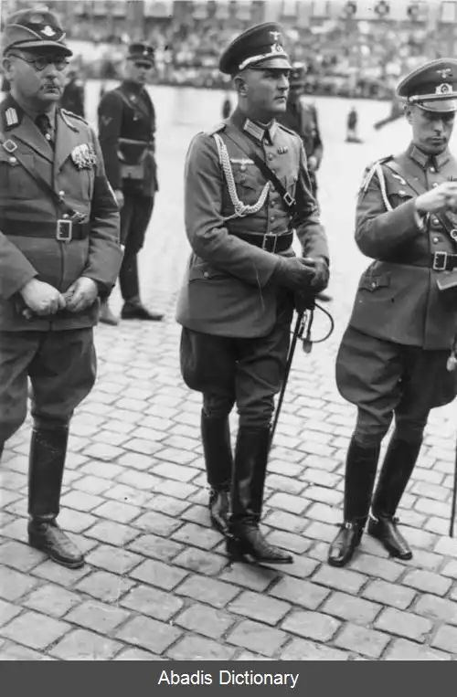 عکس فریدریش هوسباخ