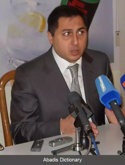 عکس آرمن هاروتیونیان