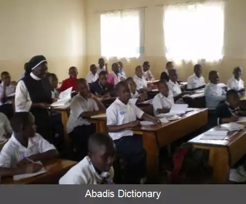 عکس زنان در کلیسای کاتولیک