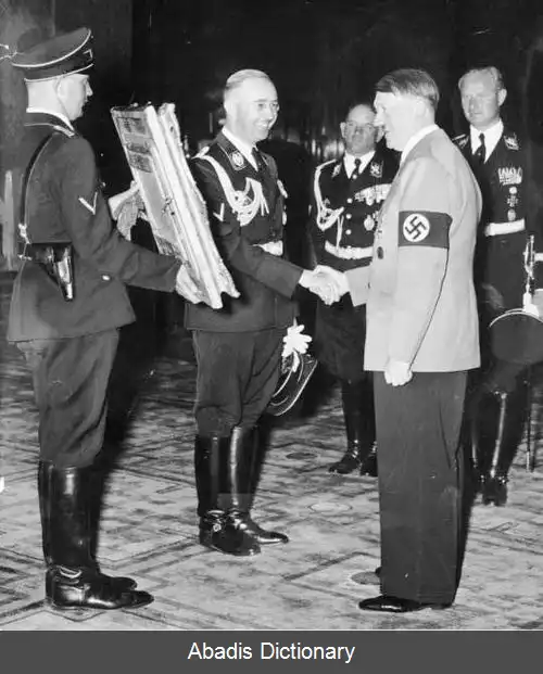 عکس تولد پنجاه سالگی آدولف هیتلر