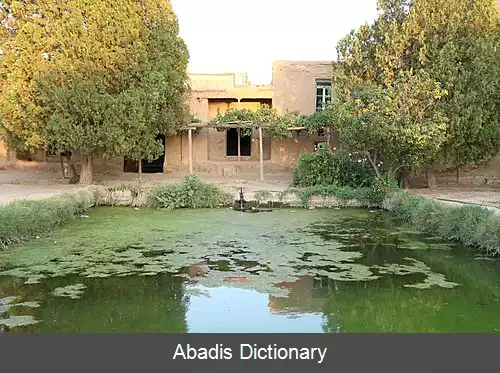 عکس عمارت پیرآباد