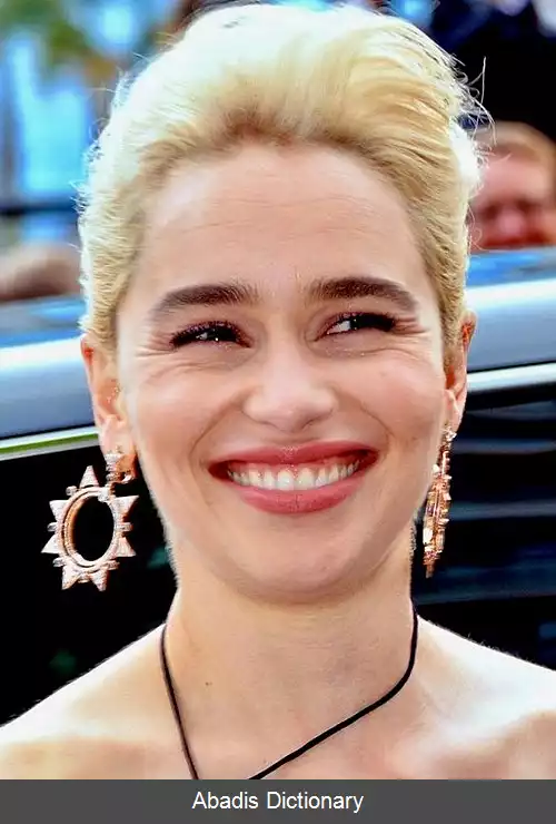 عکس فهرست جایزه ها و نامزدی های امیلیا کلارک