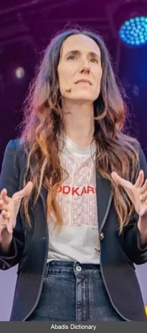 عکس ربکا نویمان