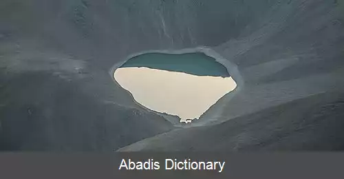 عکس دریاچه توفان