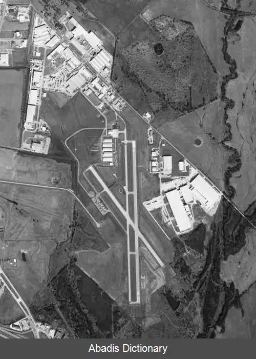 عکس فرودگاه شهری ترل